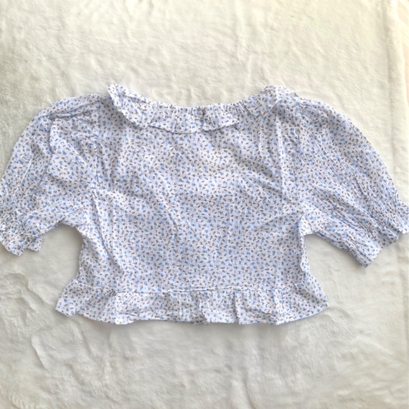 Red Dress Boutique Blue and White Floral Crop Top - Picture 10 of 13